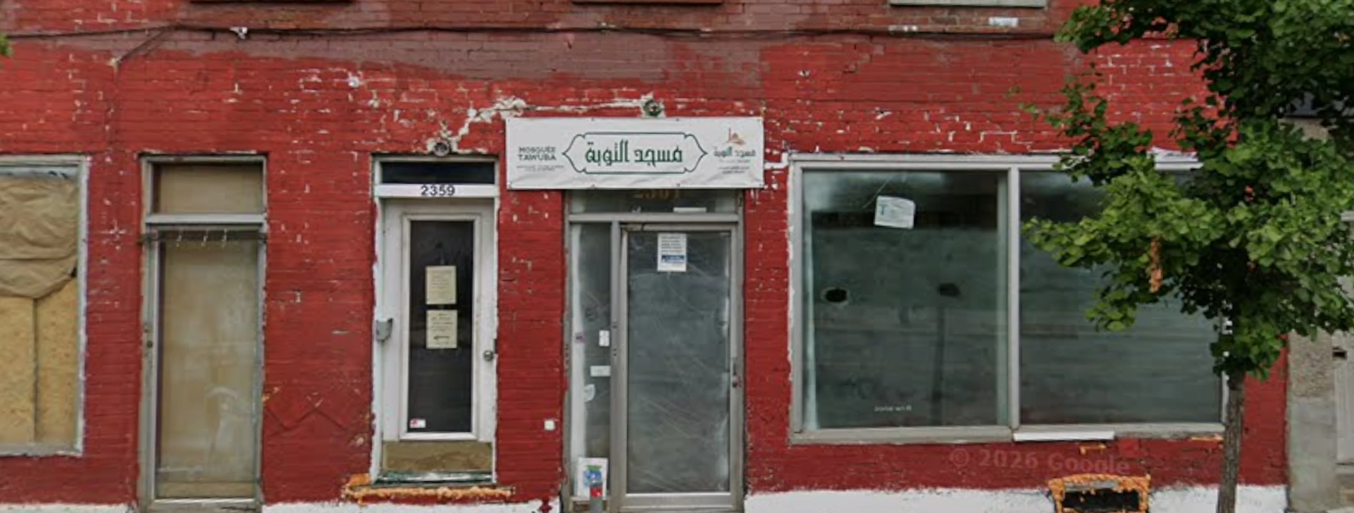 Exterior view of Mosquée Tawuba Montréal building